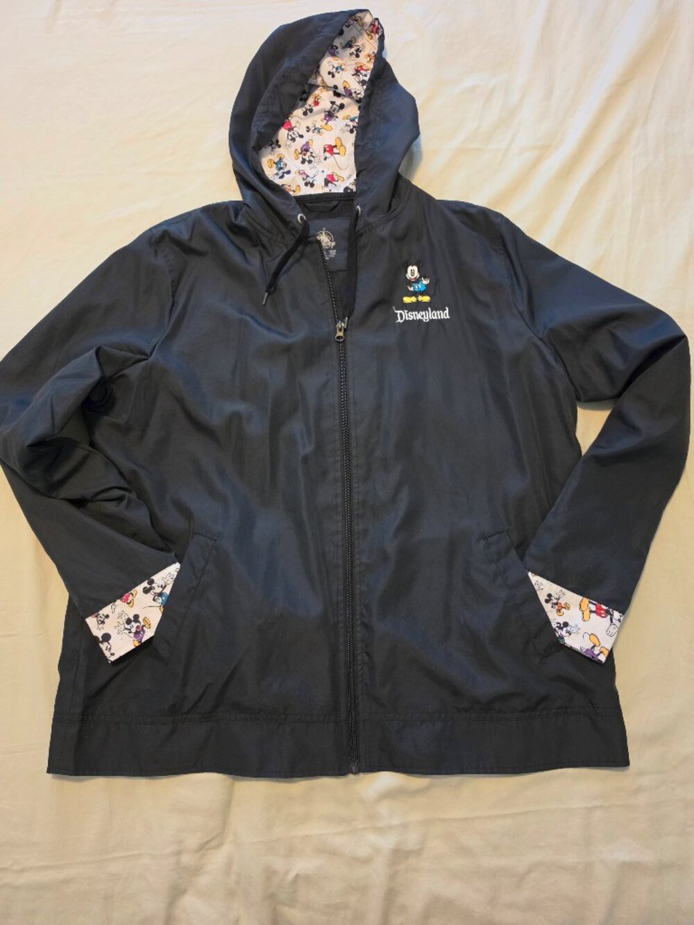 Disneyland Mickey Mouse hooded windbreaker rain jacket XL
